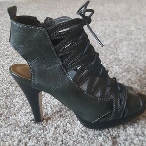 Madden Girl - Kishka Sandals, Size 6.5